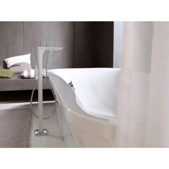 Смеситель hansgrohe PuraVida для ванны 15473000 Смеситель hansgrohe PuraVida для ванны 15473000