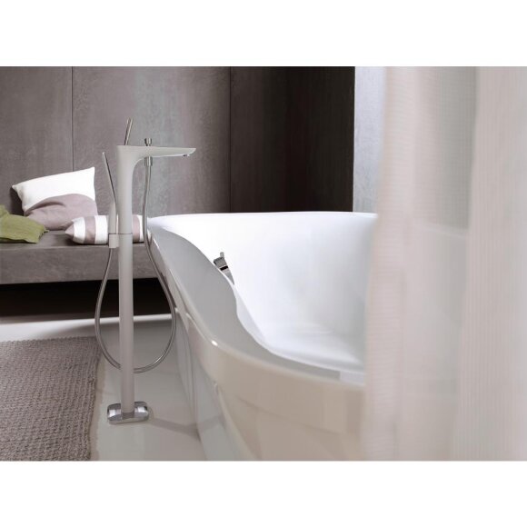 Смеситель hansgrohe PuraVida для ванны 15473400 Смеситель hansgrohe PuraVida для ванны 15473400