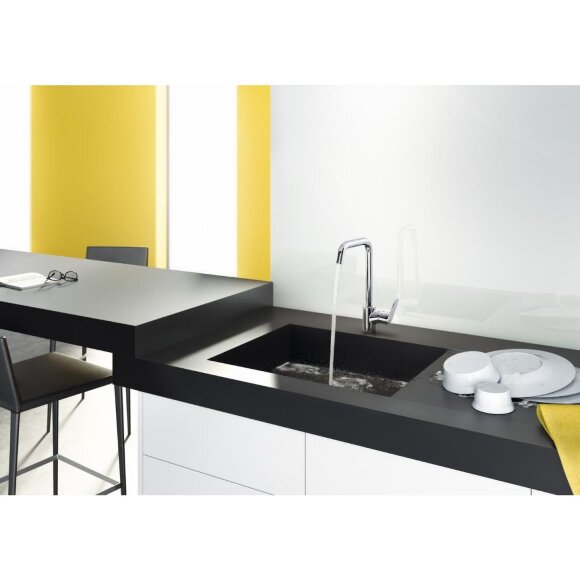 Смеситель hansgrohe Focus для кухонной мойки с поворотным изливом на 3 положения, сталь 31820800 Смеситель hansgrohe Focus для кухонной мойки с поворотным изливом на 3 положения, сталь 31820800
