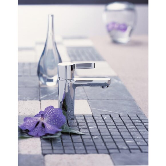 Смеситель hansgrohe Metris S для раковины со сливным гарнитуром, хром 31060000 Смеситель hansgrohe Metris S для раковины со сливным гарнитуром, хром 31060000