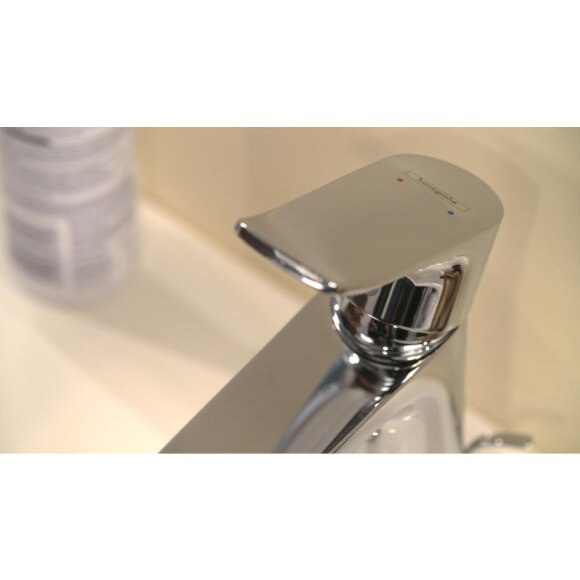 Смеситель hansgrohe Metris для раковины со средним изливом и сливным гарнитуром, хром 31080000 Смеситель hansgrohe Metris для раковины со средним изливом и сливным гарнитуром, хром 31080000